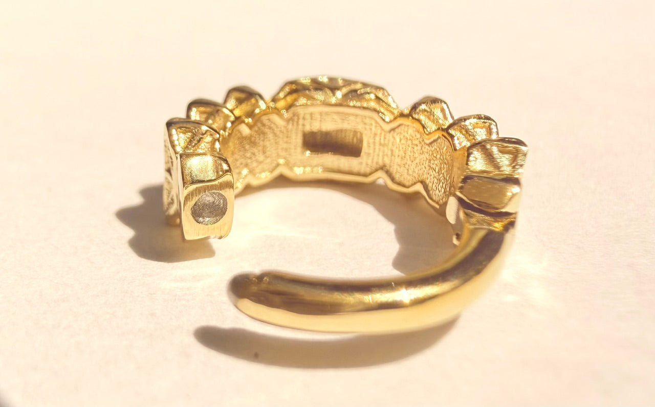 Penrose - Ion plated gold - Clicker by Tether
