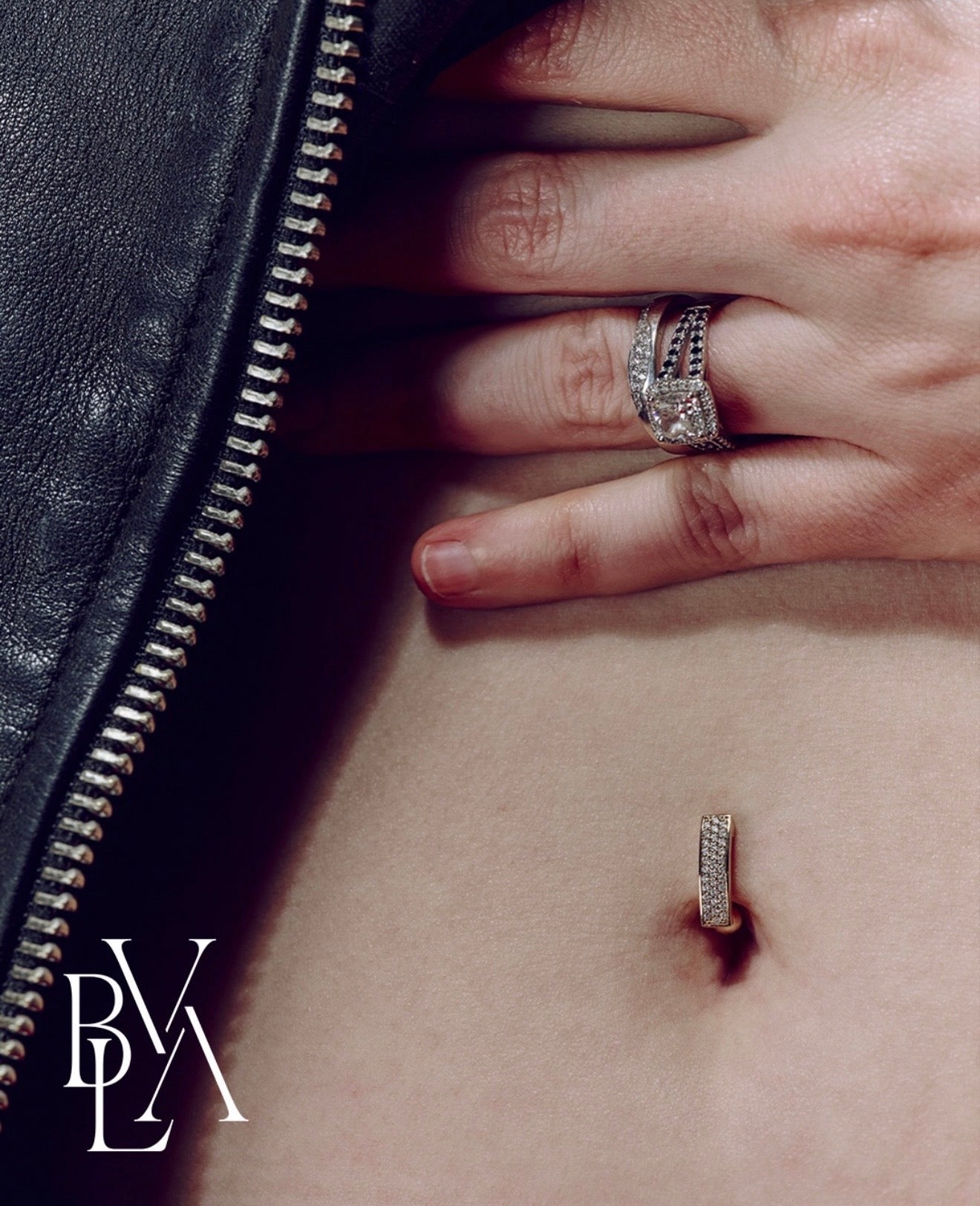BVLA - Kenari - Comfort Fit Curved Barbell with Diamonds