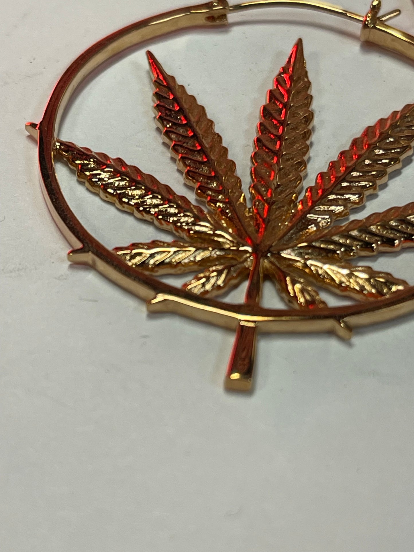 Sativa earrings from Maya