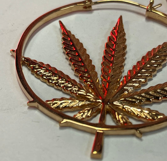 Sativa earrings from Maya