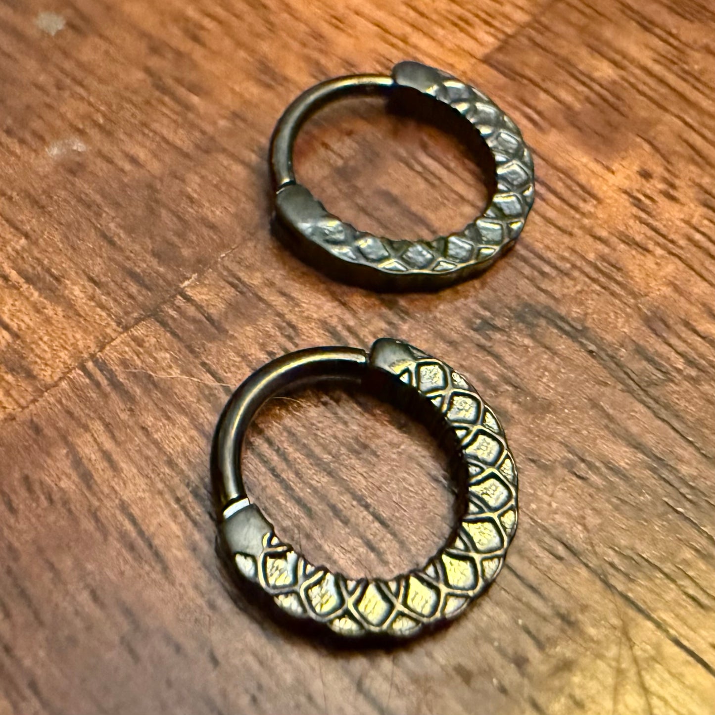 Solare - PVD coated obsidian - Clicker by Tether