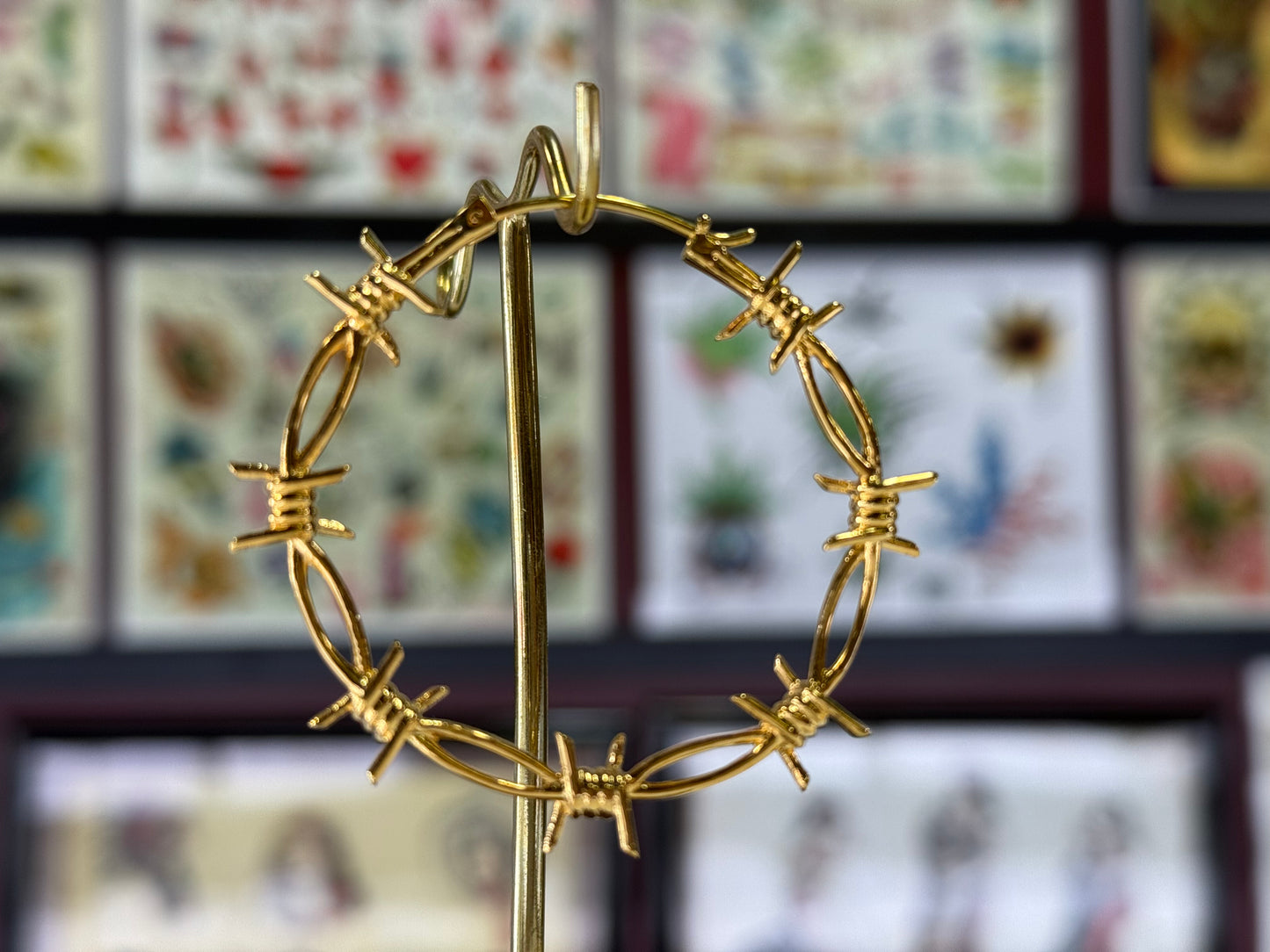 Pamela Traditional Barbed Wire from Maya