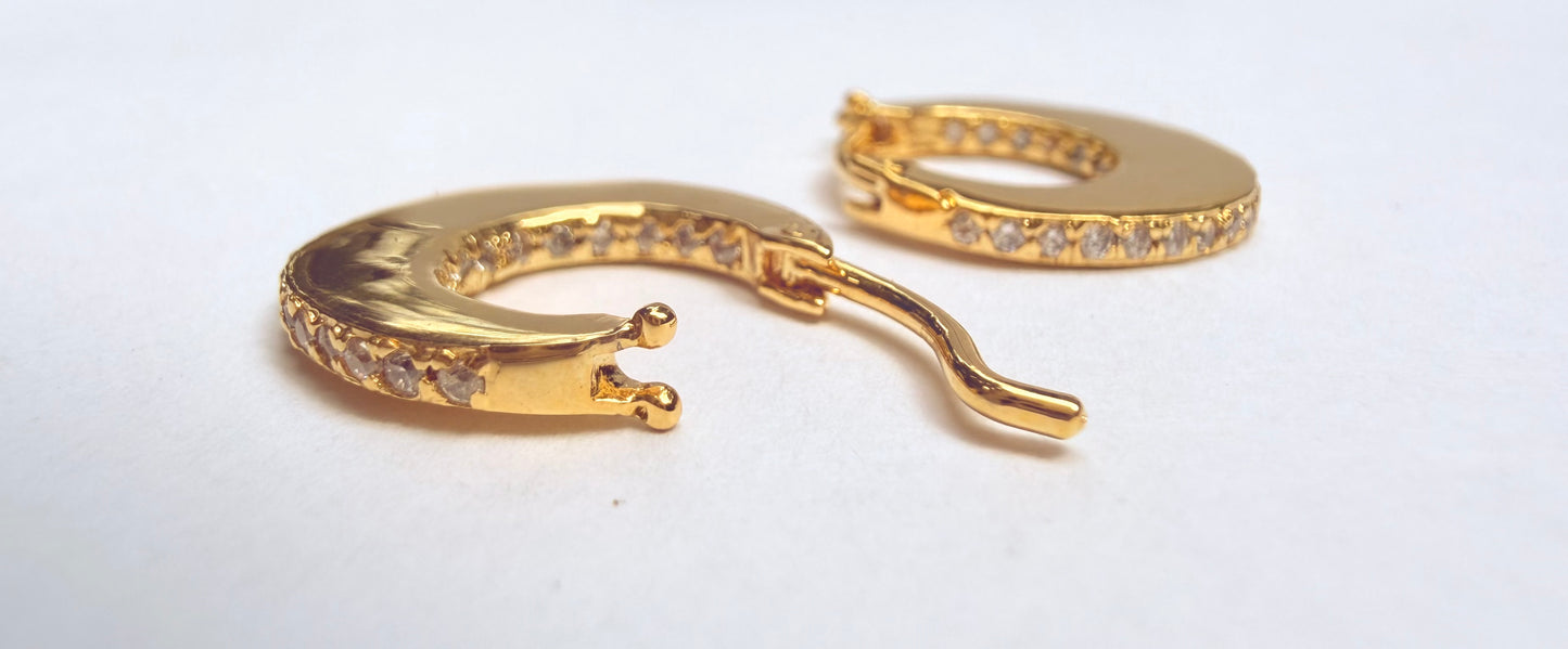 Light Chaser by Maya Jewelry