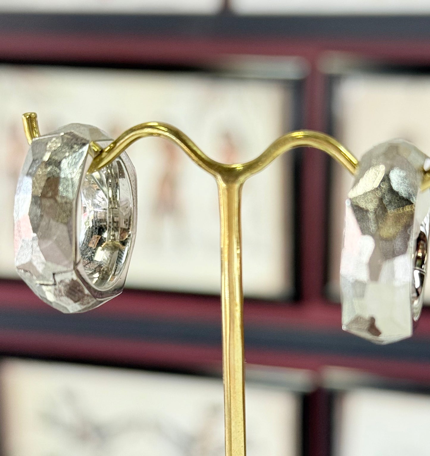 Paradox Weights from TETHER