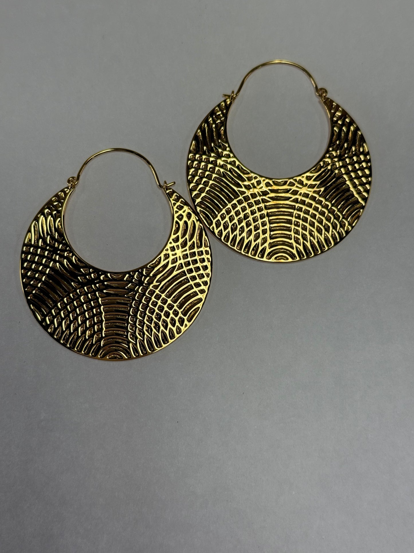 Vibrato Hoops by Tether